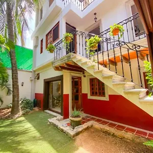 Сasa de vacaciones Casa Centrica 5bed/5bath Ac/gym 5 Min 5ta Av Y Playa, Playa del Carmen