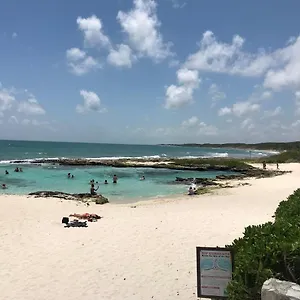 Сasa de vacaciones Playaturquesa Moderna Casa C/r Auto A 9 Min 5ta Ave, Playa del Carmen